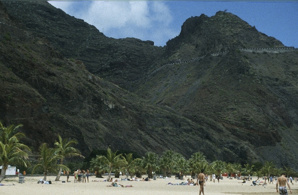 1991. Spanien. Kanarische Inseln. Teneriffa
1991. Spanien. Kanarische Inseln. Teneriffa
Schlüsselwörter: 1991;Teneriffa;Kanarische Inseln;Spanien