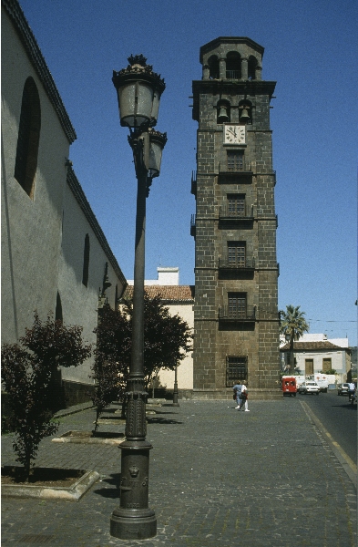 1991. Spanien. Kanarische Inseln. Teneriffa
1991. Spanien. Kanarische Inseln. Teneriffa
Schlüsselwörter: 1991;Teneriffa;Kanarische Inseln;Spanien