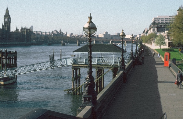 1981. England. Großbritannien. Great Britain. London
1981. England. Großbritannien. Great Britain. London
Foto: Helga Müller
Schlüsselwörter: 1981;Great Britain;Großbritannien;England;London