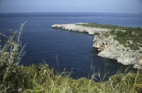 Juni 1991. Griechenland. Küste. Meer.
Juni 1991. Griechenland. Küste. Meer.
Schlüsselwörter: 1991;Griechenland;Meer;Küste