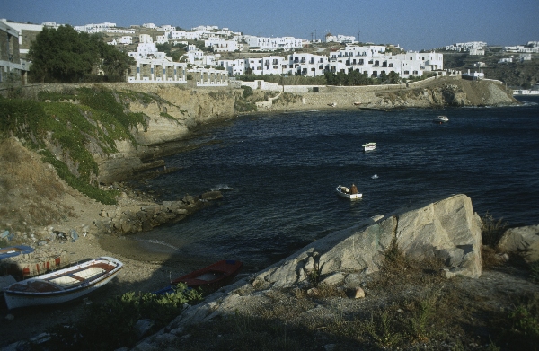Juni 1991. Griechenland
Juni 1991. Griechenland. Küste. Meer. Boote. Ortschaft
Schlüsselwörter: 1991;Griechenland;Küste;Boote;Ortschaft;Meer