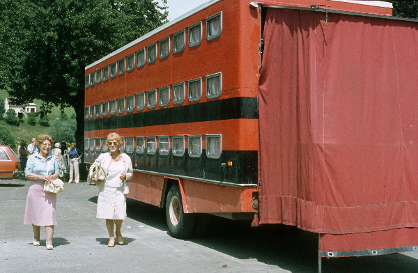 Mai 1983. Kroatien. Dalmatien. ehemaliges Jugoslawien.
Mai 1983. Kroatien. Dalmatien. ehemaliges Jugoslawien. Adria. Rotel Reise / Bus - Schiff- Hotel:  Split, Dubrovnik, Korcula (Insel) - Hvar (Insel)
Fotos: Helga Müller
Schlüsselwörter: Jugoslawien;Kroatien;Dalmatien;1983;Adria