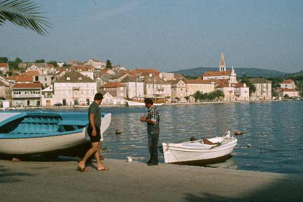Mai 1983. Kroatien. Dalmatien. ehemaliges Jugoslawien.
Mai 1983. Kroatien. Dalmatien. ehemaliges Jugoslawien. Adria. Rotel Reise / Bus - Schiff- Hotel:  Split, Dubrovnik, Korcula (Insel) - Hvar (Insel)
Fotos: Helga Müller
Schlüsselwörter: Jugoslawien;Kroatien;Dalmatien;1983;Adria