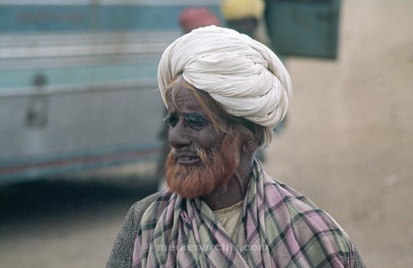 vermutlich 1974. Indien
vermutlich 1974. Indien
Schlüsselwörter: 1974;Indien