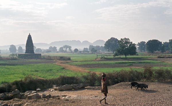 vermutlich 1974. Indien
vermutlich 1974. Indien
Schlüsselwörter: 1974;Indien