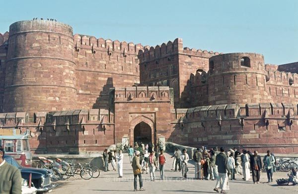 vermutlich 1974. Indien
vermutlich 1974. Indien
Schlüsselwörter: 1974;Indien