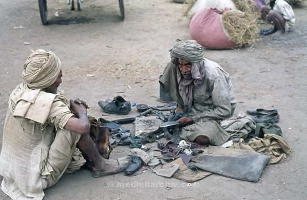 vermutlich 1974. Indien
vermutlich 1974. Indien
Schlüsselwörter: 1974;Indien