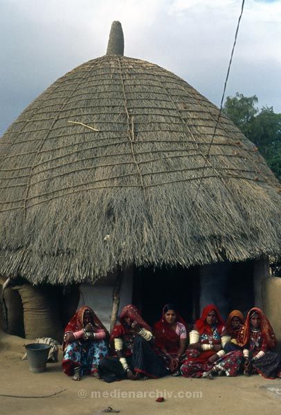 vermutlich 1974. Indien
vermutlich 1974. Indien
Schlüsselwörter: 1974;Indien