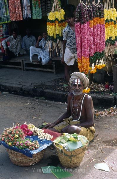 vermutlich 1974. Indien
vermutlich 1974. Indien
Schlüsselwörter: 1974;Indien