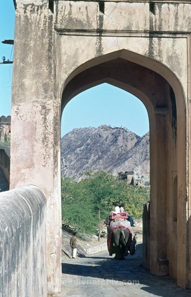 vermutlich 1974. Indien
vermutlich 1974. Indien
Schlüsselwörter: 1974;Indien