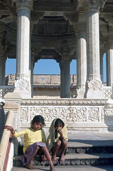 vermutlich 1974. Indien
vermutlich 1974. Indien
Schlüsselwörter: 1974;Indien