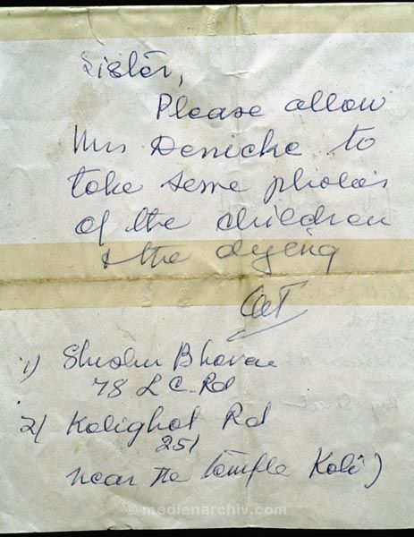 vermutlich 1974. Indien. Westbengalen. Kalkutta. Calcutta. Kolkata
vermutlich 1974. Indien. Westbengalen. Kalkutta. Calcutta. Kolkata
Schlüsselwörter: 1974;Calcutta;Indien;Kalkutta;Kolkata;Westbengalen