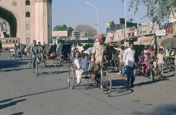 vermutlich 1974. Indien. Andhra Pradesh. Hyderabad.
vermutlich 1974. Indien. Andhra Pradesh. Hyderabad.
Schlüsselwörter: 1974;Andhra Pradesh;Hyderabad;Indien