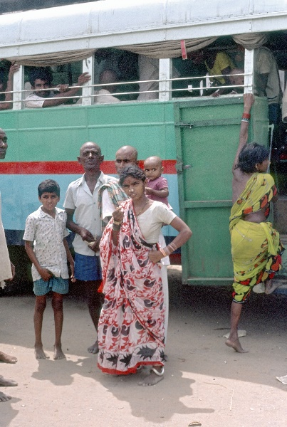 vermutlich 1974. Indien. Andhra Pradesh. Hyderabad.
vermutlich 1974. Indien. Andhra Pradesh. Hyderabad.
Schlüsselwörter: 1974;Andhra Pradesh;Hyderabad;Indien
