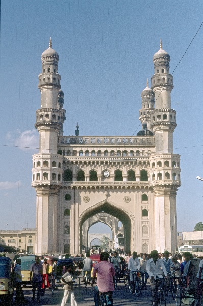 vermutlich 1974. Indien. Andhra Pradesh. Hyderabad.
vermutlich 1974. Indien. Andhra Pradesh. Hyderabad.
Schlüsselwörter: 1974;Andhra Pradesh;Hyderabad;Indien