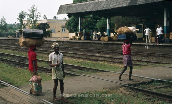 vermutlich 1974. Indien.
vermutlich 1974. Indien.
Schlüsselwörter: 1974;Indien