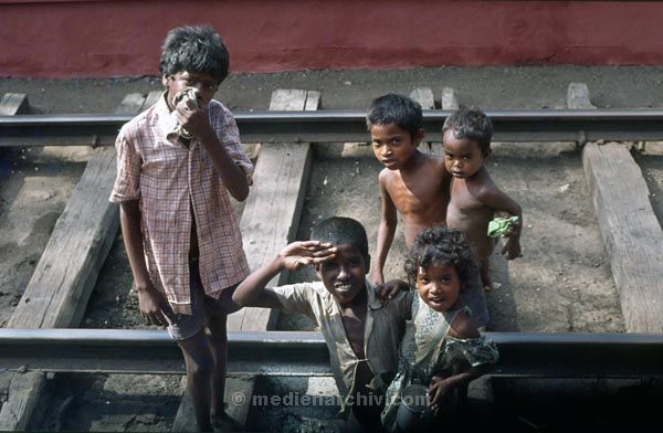 vermutlich 1974. Indien.
vermutlich 1974. Indien.
Schlüsselwörter: 1974;Indien