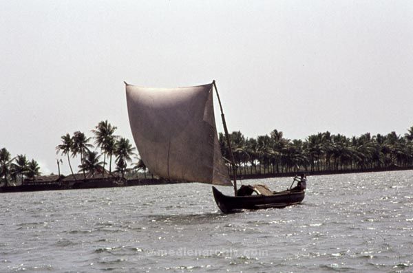 vermutlich 1974. Indien. Kerala. Thiruvananthapuram. Trivandrum
vermutlich 1974. Indien. Kerala. Thiruvananthapuram. Trivandrum
Schlüsselwörter: 1974;Indien;Kerala;Thiruvananthapuram;Trirandum;Trivandrum