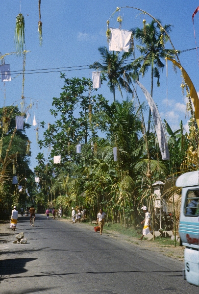 1980. Asien. Fernost. Indonesien.
1980. Asien. Fernost. Indonesien.
Schlüsselwörter: 1980;Indonesien;Asien;Fernost