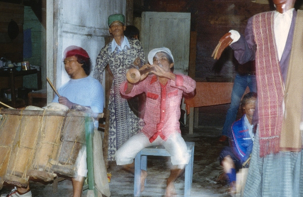 1980. Asien. Fernost. Indonesien.
1980. Asien. Fernost. Indonesien.
Schlüsselwörter: 1980;Indonesien;Asien;Fernost