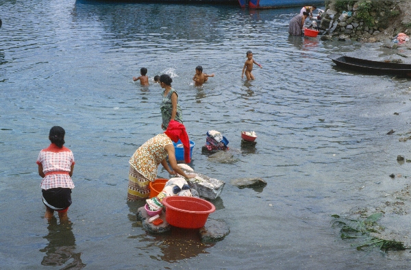 1980. Asien. Fernost. Indonesien.
1980. Asien. Fernost. Indonesien.
Schlüsselwörter: 1980;Indonesien;Asien;Fernost