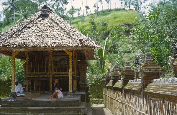 1980. Asien. Fernost. Indonesien.
1980. Asien. Fernost. Indonesien.
Schlüsselwörter: 1980;Indonesien;Asien;Fernost