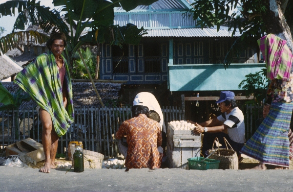 1980. Asien. Fernost. Indonesien.
1980. Asien. Fernost. Indonesien.
Schlüsselwörter: 1980;Indonesien;Asien;Fernost