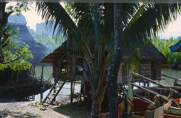 1980. Asien. Fernost. Indonesien.
1980. Asien. Fernost. Indonesien.
Schlüsselwörter: 1980;Indonesien;Asien;Fernost