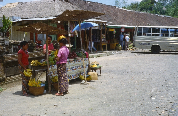 1980. Asien. Fernost. Indonesien.
1980. Asien. Fernost. Indonesien.
Schlüsselwörter: 1980;Indonesien;Asien;Fernost