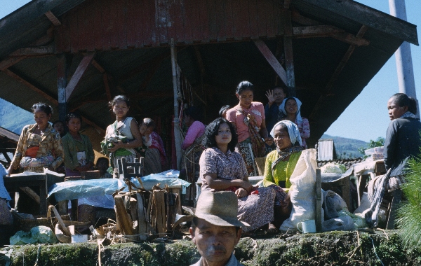 1980. Asien. Fernost. Indonesien.
1980. Asien. Fernost. Indonesien.
Schlüsselwörter: 1980;Indonesien;Asien;Fernost