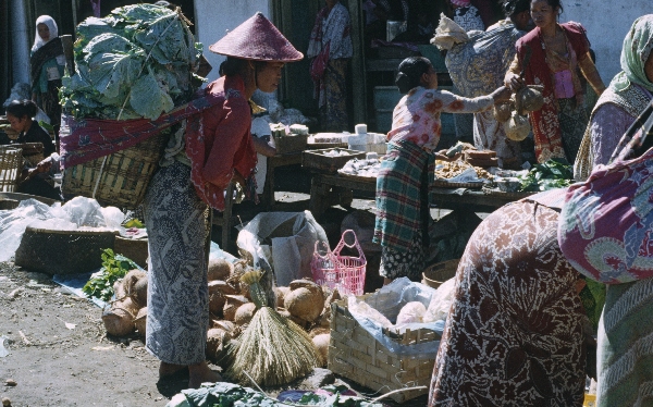 1980. Asien. Fernost. Indonesien.
1980. Asien. Fernost. Indonesien.
Schlüsselwörter: 1980;Indonesien;Asien;Fernost