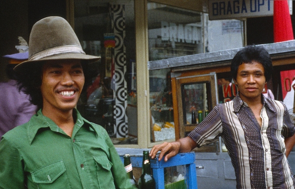 1980. Asien. Fernost. Indonesien.
1980. Asien. Fernost. Indonesien.
Schlüsselwörter: 1980;Indonesien;Asien;Fernost