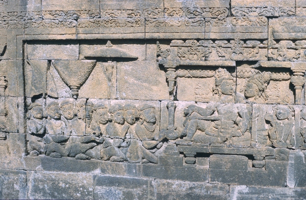 1980. Asien. Fernost. Indonesien.
1980. Asien. Fernost. Indonesien. Java. Buddistische Tempelanlage Borobudur / Borobodur. Reliefs an den Wänden zeigen das Leben Buddas. Religion. Buddismus.
Schlüsselwörter: 1980;Indonesien;Asien;Fernost;Tempel;Java;Borobudur;Borobodur;Buddismus
