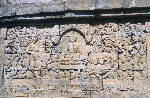 1980. Asien. Fernost. Indonesien.
1980. Asien. Fernost. Indonesien. Java. Buddistische Tempelanlage Borobudur / Borobodur. Reliefs an den Wänden zeigen das Leben Buddas. Religion. Buddismus.
Schlüsselwörter: 1980;Indonesien;Asien;Fernost;Tempel;Java;Borobudur;Borobodur;Buddismus