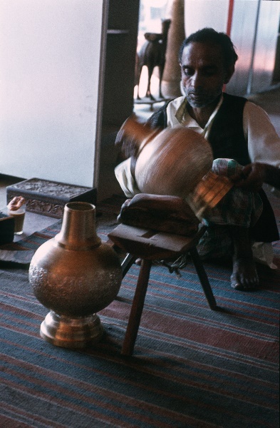 1982. Asien Indien
1982. Asien. Bharat Ganarajya (Hindi), Republic of India, Republik Indien. 
 
Reise durch Indien und Nepal. Foto: Helga Müller
Schlüsselwörter: Asien;Indien;India;Asia