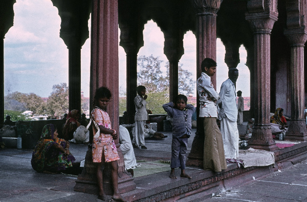 1982. Asien Indien
1982. Asien. Bharat Ganarajya (Hindi), Republic of India, Republik Indien.  Reise durch Indien und Nepal. Foto: Helga Müller
Schlüsselwörter: 1982;Asien;Indien;India;Asia