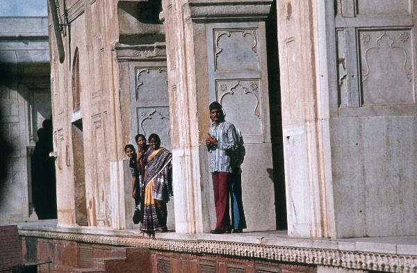 1982. Asien Indien
1982. Asien. Bharat Ganarajya (Hindi), Republic of India, Republik Indien. 
 
Reise durch Indien und Nepal. Foto: Helga Müller
Schlüsselwörter: Asien;Indien;India;Asia