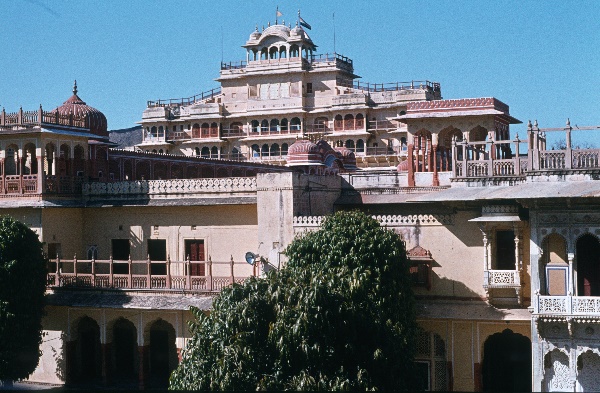 1982. Asien Indien
1982. Asien. Bharat Ganarajya (Hindi), Republic of India, Republik Indien. 
 
Reise durch Indien und Nepal. Foto: Helga Müller
Schlüsselwörter: Asien;Indien;India;Asia