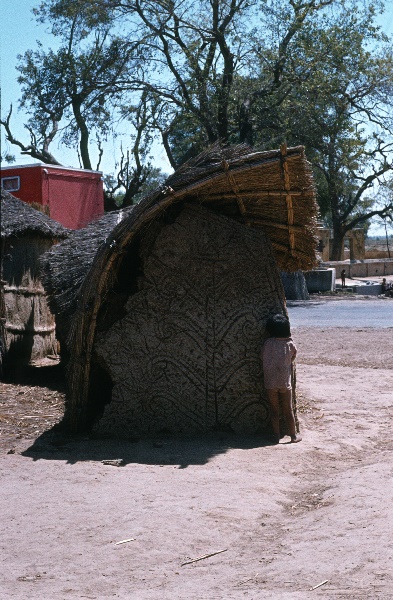 1982. Asien Indien
1982. Asien. Bharat Ganarajya (Hindi), Republic of India, Republik Indien. 
 
Reise durch Indien und Nepal. Foto: Helga Müller
Schlüsselwörter: Asien;Indien;India;Asia