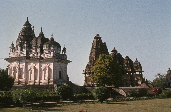 1982. Asien Indien
1982. Asien. Bharat Ganarajya (Hindi), Republic of India, Republik Indien. 
 
Reise durch Indien und Nepal. Foto: Helga Müller
Schlüsselwörter: 1982;Asia;Asien;India;Indien