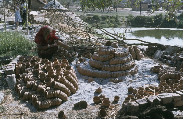 1982. Asien Indien
1982. Asien. Bharat Ganarajya (Hindi), Republic of India, Republik Indien. 
 
Reise durch Indien und Nepal. Foto: Helga Müller
Schlüsselwörter: 1982;Asia;Asien;India;Indien