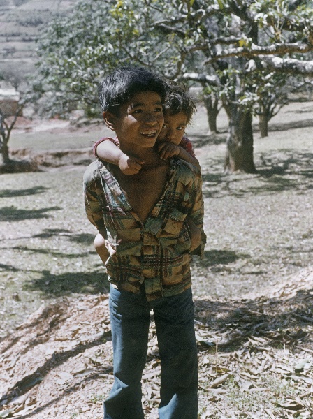 1982. Asien Indien
1982. Asien. Bharat Ganarajya (Hindi), Republic of India, Republik Indien. 
 
Reise durch Indien und Nepal. Foto: Helga Müller
Schlüsselwörter: 1982;Asia;Asien;India;Indien