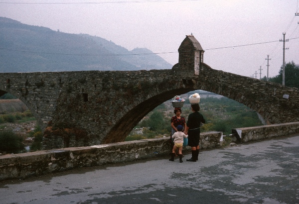 1964. Italien. Ligurien. Imperia
1964. Italien. Ligurien. Imperia
Schlüsselwörter: 1964;Italien;Impera;Ligurien