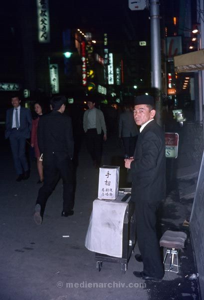 1969. Asien. Japan
1969. Asien. Japan
Schlüsselwörter: 1969;Asien;Japan