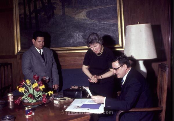Schlüsselwörter: Klaus Schütz