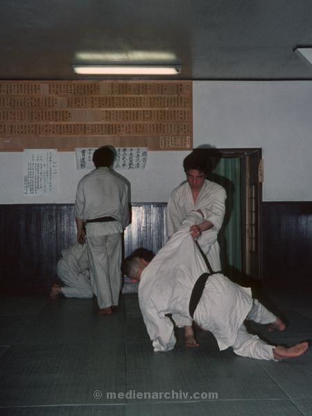 1969. Asien. Japan. Sport. Karate
1969. Asien. Japan. Sport. Karate
Schlüsselwörter: 1969;Asien;Japan;Karate;Sport