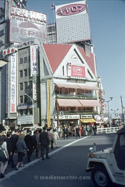 1969. Asien. Japan. Tokio
1969. Asien. Japan. Tokio
Schlüsselwörter: 1969;Asien;Japan;Tokio