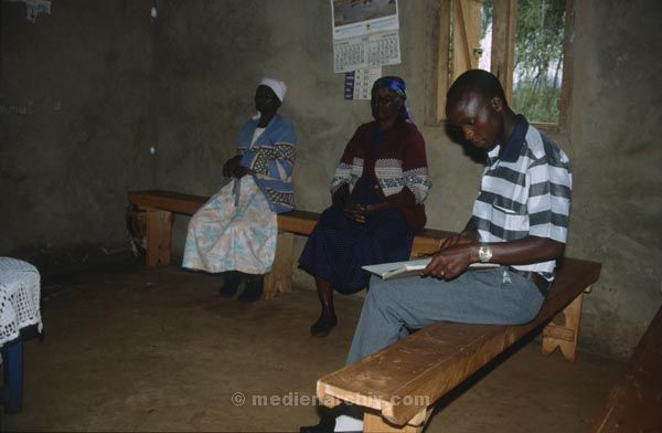 1986. Afrika, Ostafrika, Republik Kenia, Republic of Kenya, Jamhuri ya Kenya (Kisuaheli)
1986. Afrika, Ostafrika, Republik Kenia, Republic of Kenya, Jamhuri ya Kenya (Kisuaheli)

Foto: Helga Müller
Schlüsselwörter: Afrika;Ostafrika;Kenia;Kenya;1986