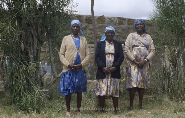 1986. Afrika, Ostafrika, Republik Kenia, Republic of Kenya, Jamhuri ya Kenya (Kisuaheli)
1986. Afrika, Ostafrika, Republik Kenia, Republic of Kenya, Jamhuri ya Kenya (Kisuaheli)

Foto: Helga Müller
Schlüsselwörter: Afrika;Ostafrika;Kenia;Kenya;1986