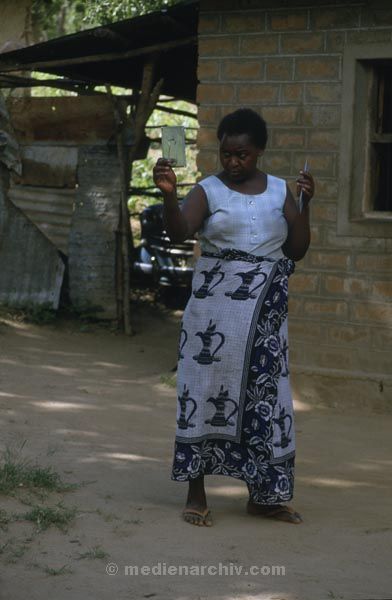 1986. Afrika, Ostafrika, Republik Kenia, Republic of Kenya, Jamhuri ya Kenya (Kisuaheli)
1986. Afrika, Ostafrika, Republik Kenia, Republic of Kenya, Jamhuri ya Kenya (Kisuaheli)

Foto: Helga Müller
Schlüsselwörter: Afrika;Ostafrika;Kenia;Kenya;1986